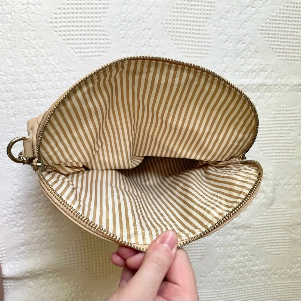 Kate Spade Purse Bag Beige Gold Pebbled Leather Cobble Hill Penny Pockets READ